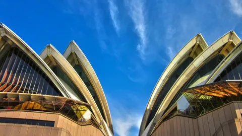 傑拉德面試維拉，精心準備獲得俱樂部高層高度讚賞